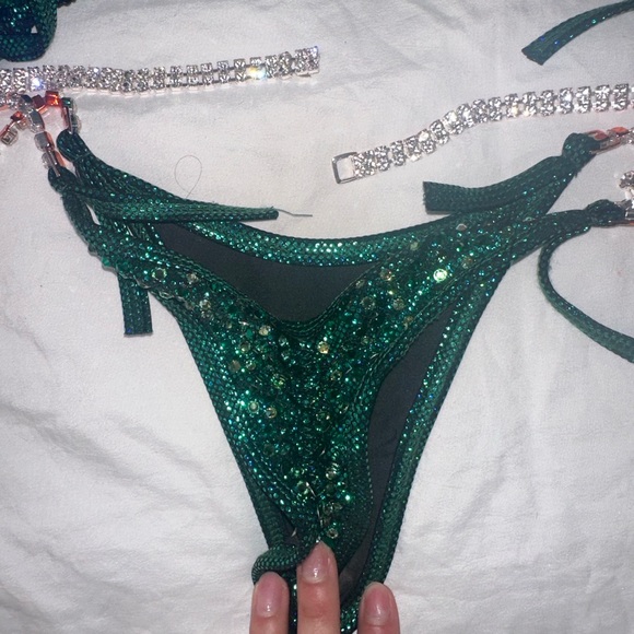 Competition bikini - Picture 7 of 7